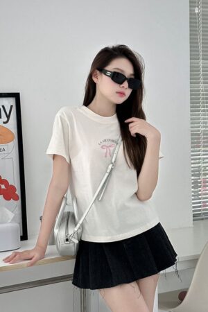 Alternative view of Áo Thun Form Fit Mẫu Nơ La Vien Rose